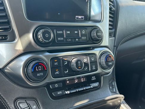 Used 2019 Chevrolet Suburban Premier w/ RST Edition RWD image 57