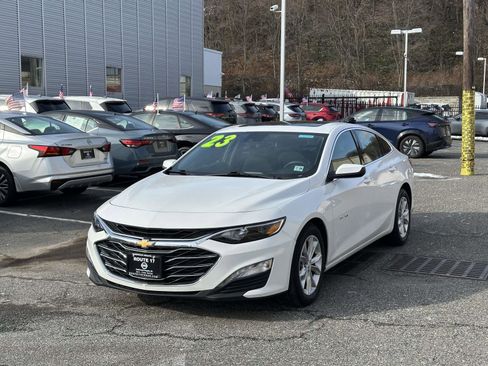 Used 2023 Chevrolet Malibu LT image 2