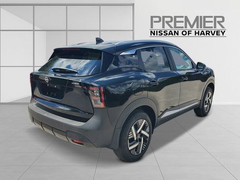 New 2026 Nissan Kicks SV w/ SV Premium Package FWD image 6