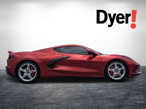 Used 2024 Chevrolet Corvette Stingray Preferred Cpe w/ Z51 Performance Package RWD image 2