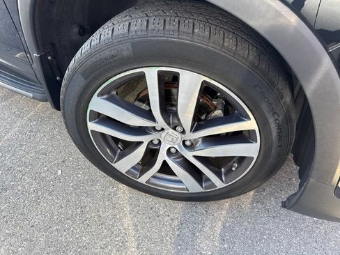 Used 2017 Honda Pilot Elite image 2