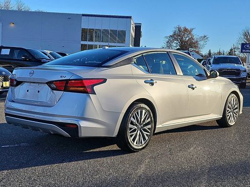 Used 2023 Nissan Altima 2.5 SV image 6