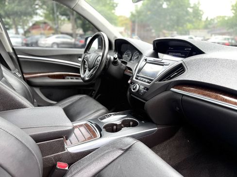 Used 2017 Acura MDX SH-AWD image 12