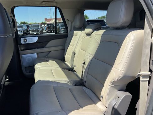 Used 2024 Lincoln Navigator L Reserve AWD/4WD image 24