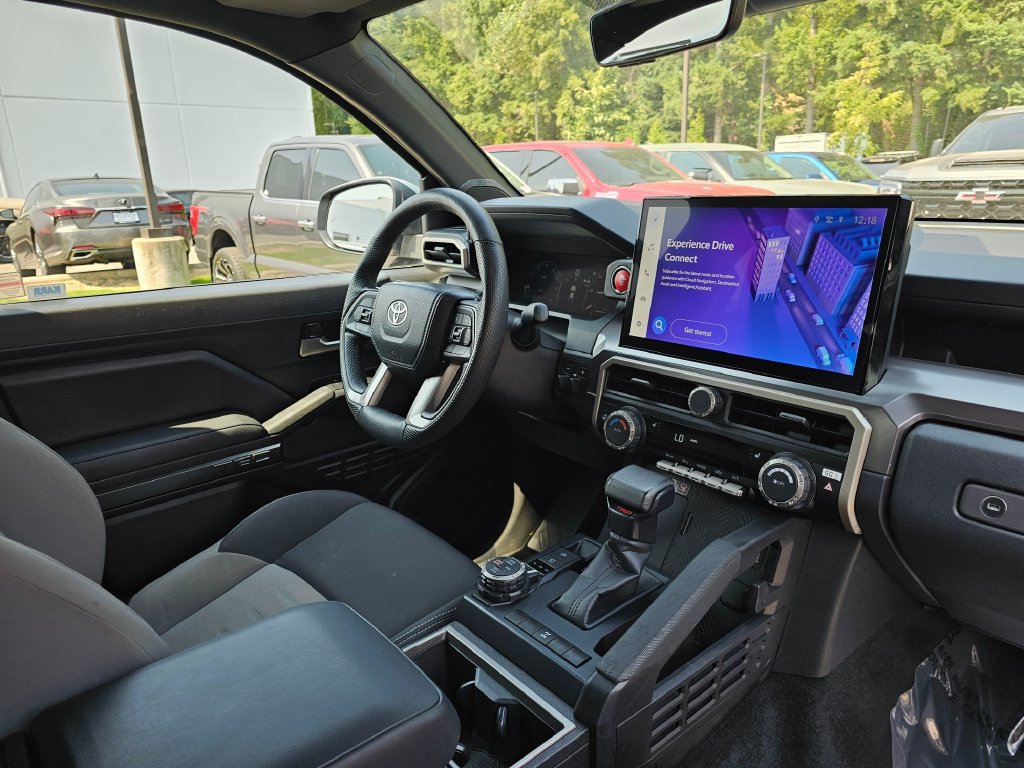 Used 2024 Toyota Tacoma TRD Off-Road w/ TRD Off Road Upgrade Package AWD/4WD image 10