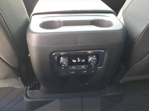 New 2026 Chevrolet Suburban High Country AWD/4WD image 21