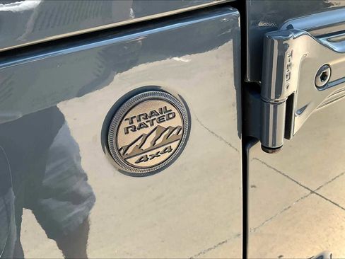 Used 2024 Jeep Wrangler Sport image 23