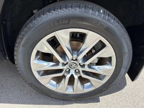Certified 2020 Toyota RAV4 Limited FWD image 32
