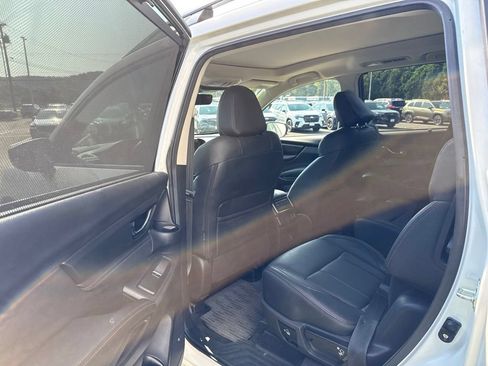 Used 2025 Subaru Ascent Bronze Edition AWD/4WD image 21