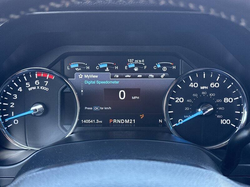 Used 2017 Ford F250 Lariat w/ Lariat Ultimate Package AWD/4WD image 27