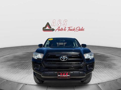 Used 2017 Toyota Tacoma SR w/ Tow Package AWD/4WD image 2