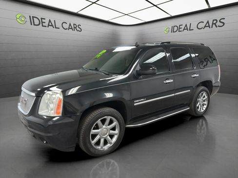 Used 2011 GMC Yukon Denali AWD/4WD image 1