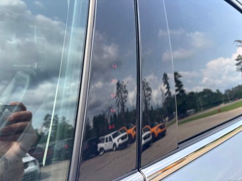 Used 2023 Lincoln Corsair AWD w/ Equipment Group 101A image 10