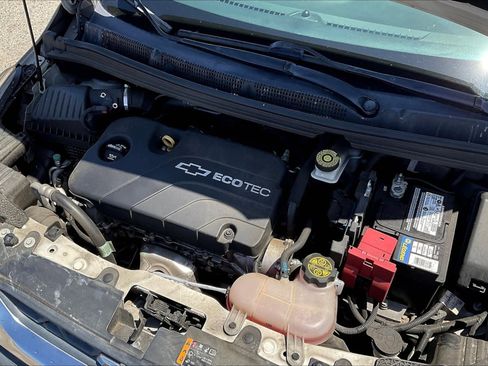 Used 2020 Chevrolet Spark LT image 32