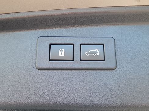 Used 2023 Subaru Outback Limited AWD/4WD image 17