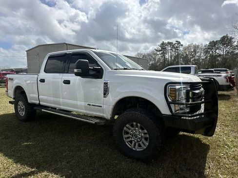 Used 2018 Ford F250 XLT AWD/4WD image 3