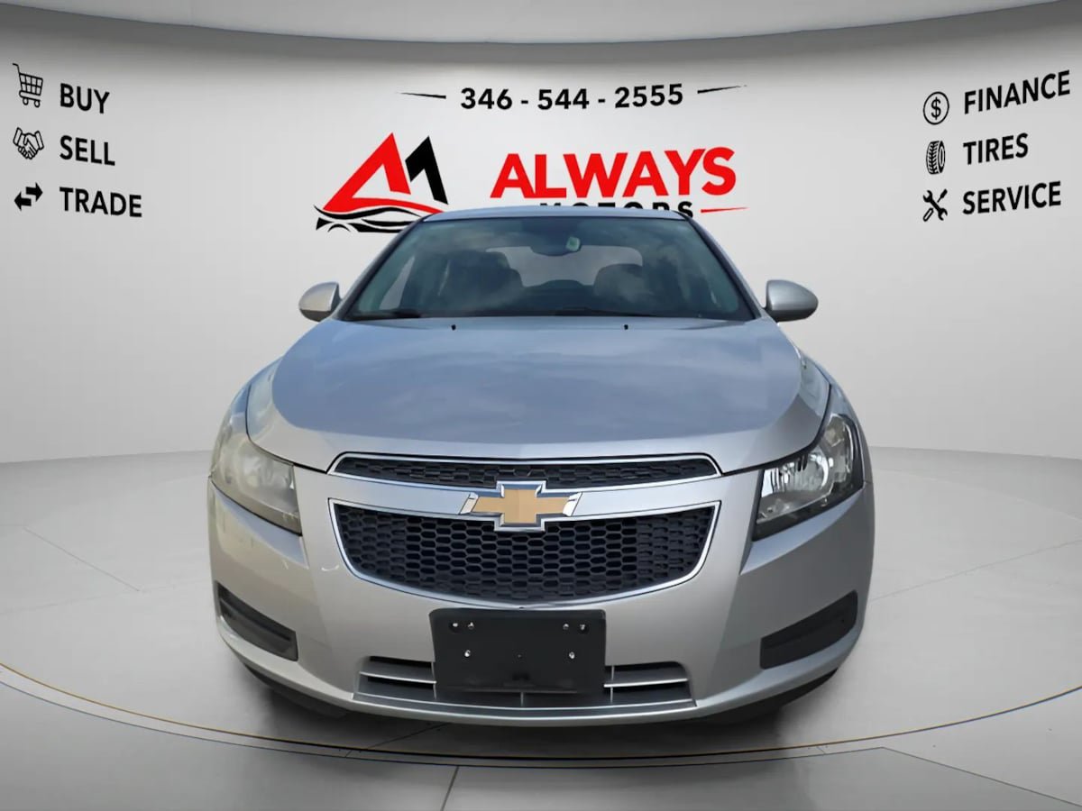 Used 2012 Chevrolet Cruze LT FWD image 3