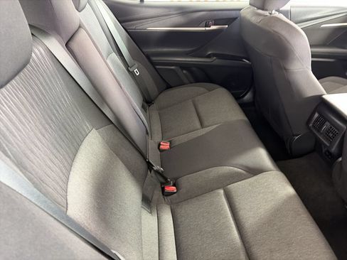 Used 2025 Toyota Camry LE FWD image 23