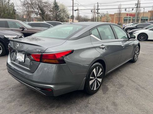Used 2022 Nissan Altima 2.5 SV image 5