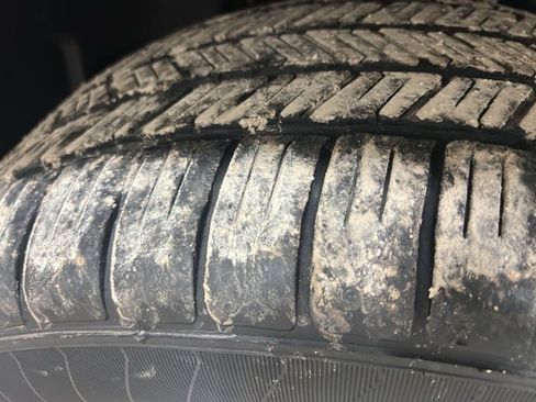 Used 2013 Chevrolet Suburban LTZ image 26