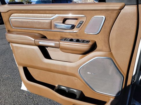 Used 2021 RAM 1500 Limited image 7