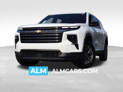 Used 2024 Chevrolet Traverse LT