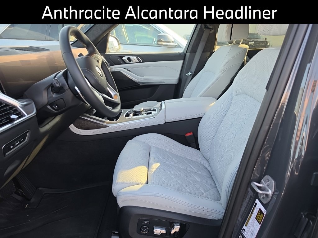 Certified 2025 BMW X7 xDrive40i w/ Climate Comfort Package AWD/4WD image 12