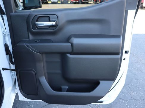 Used 2026 Chevrolet Silverado 1500 W/T w/ WT Value Package AWD/4WD image 21