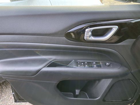 New 2026 Jeep Compass Limited image 15