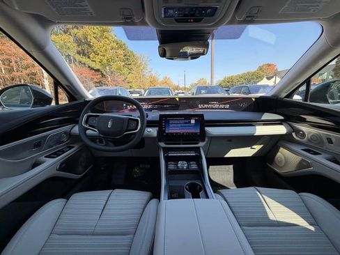 New 2026 Lincoln Nautilus Reserve image 10