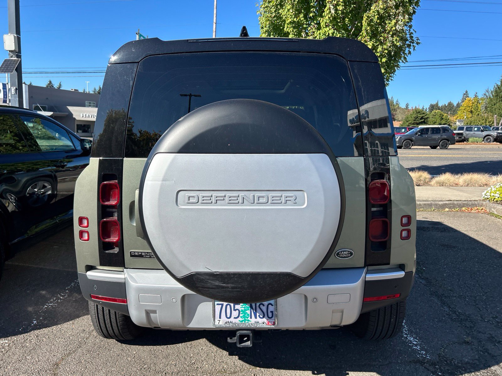Used 2020 Land Rover Defender 110 First Edition AWD/4WD image 6