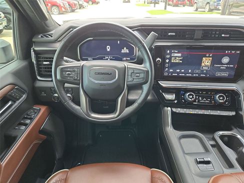 Used 2025 GMC Sierra 2500 Denali Ultimate AWD/4WD image 14