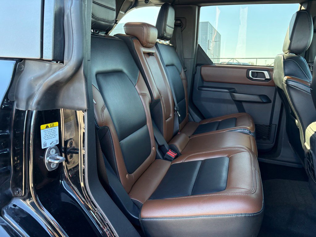 Used 2024 Ford Bronco Outer Banks AWD/4WD image 17