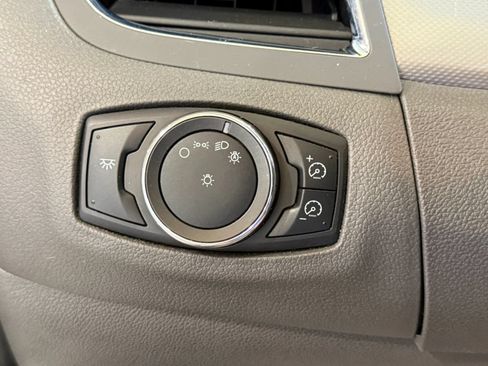 Used 2013 Ford Edge SEL FWD image 23