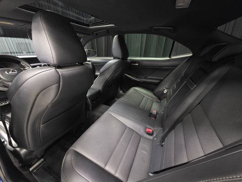 Used 2017 Lexus IS 350 F Sport RWD image 34