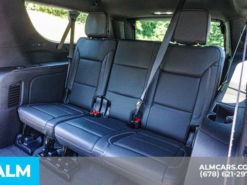 Used 2025 GMC Yukon XL Denali AWD/4WD image 21