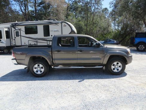 Used 2011 Toyota Tacoma PreRunner w/ TRD Off-Road Pkg image 5