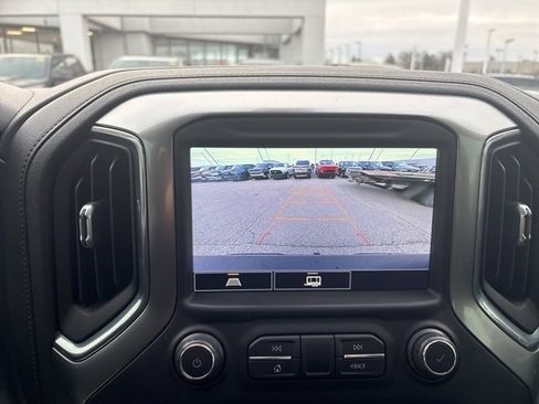 Used 2021 Chevrolet Silverado 1500 LT Trail Boss w/ Convenience Package II image 23