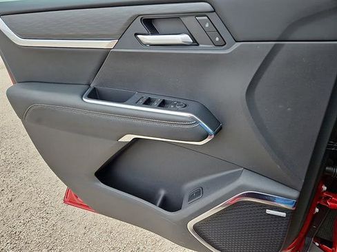 New 2026 GMC Acadia Elevation image 13