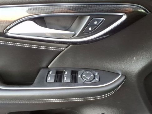 Used 2023 Buick Envision Preferred image 29