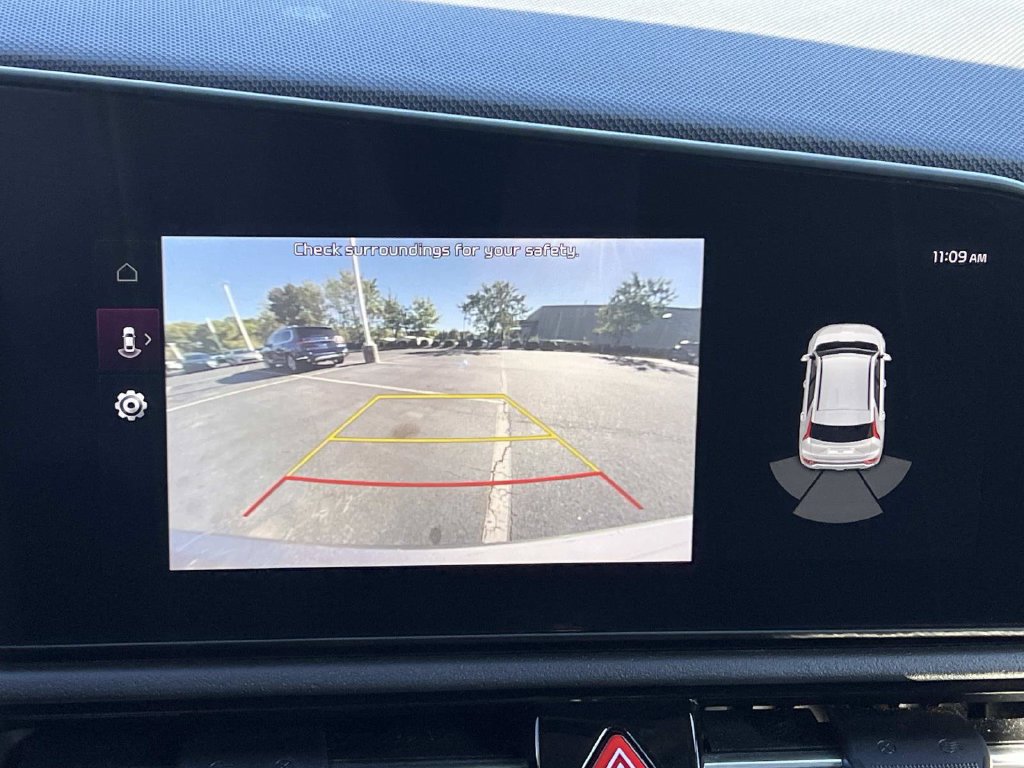 Used 2023 Kia Niro EX FWD image 33