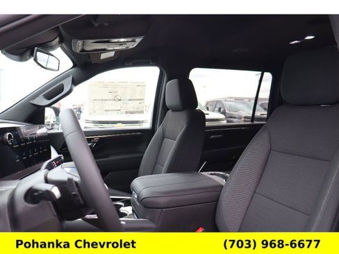 New 2026 Chevrolet Suburban LS image 21