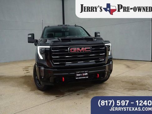 Used 2024 GMC Sierra 2500 AT4 w/ AT4 Preferred Package image 7