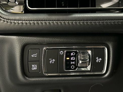 Certified 2022 Lincoln Nautilus Reserve AWD/4WD image 21