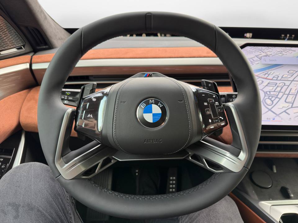 New 2027 BMW X5 xDrive40i w/ M Sport Professional Package AWD/4WD image 10