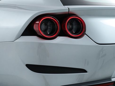 Certified 2018 Ferrari GTC4Lusso image 17