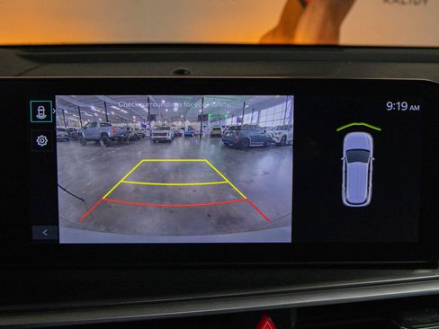 Used 2024 Kia Sorento EX w/ Panoramic Sunroof Package FWD image 7