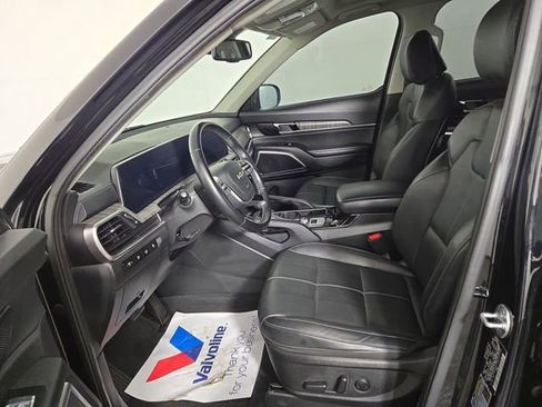 Certified 2024 Kia Telluride EX image 13