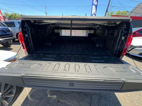 Used 2015 Ford F150 Platinum w/ Equipment Group 701A Luxury AWD/4WD image 10