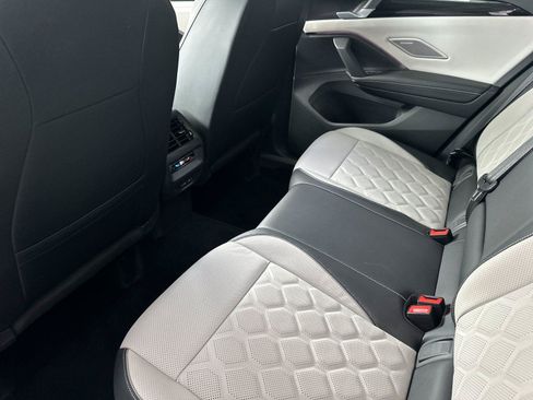 New 2026 Volkswagen Tiguan SEL R-Line AWD/4WD image 11